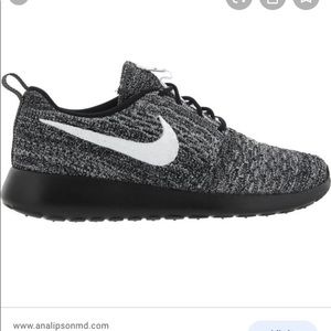 Women’s Nike Roshe Shoes